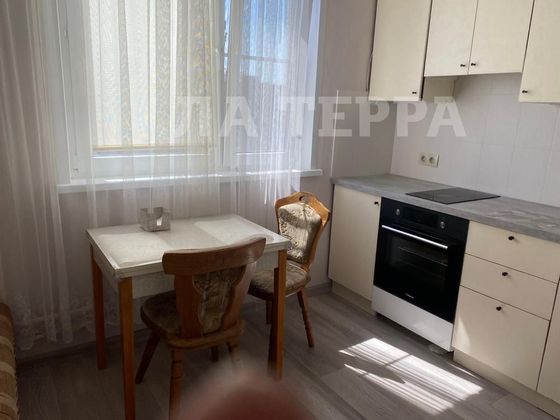 Аренда 1-комнатной квартиры 41 м², 15/17 этаж