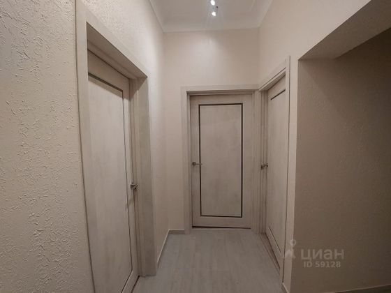 Продажа 3-комнатной квартиры 63 м², 4/5 этаж