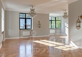 Аренда дома, 960 м², с участком 16 соток
