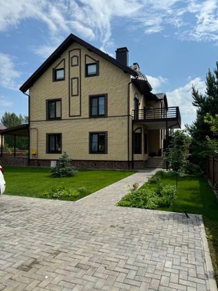 Аренда дома, 300 м², с участком 6 соток