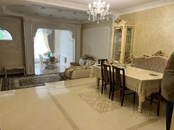 Аренда дома, 250 м², с участком 2 сотки