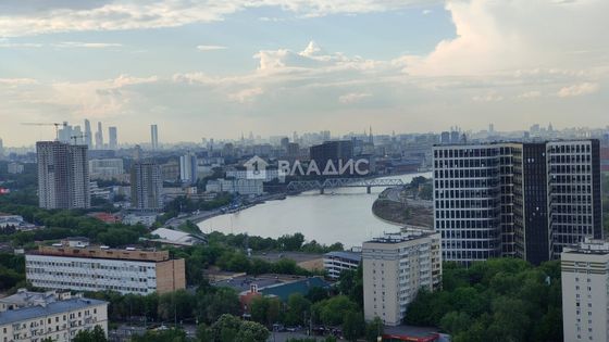 Продажа 3-комнатной квартиры 55 м², 26/33 этаж