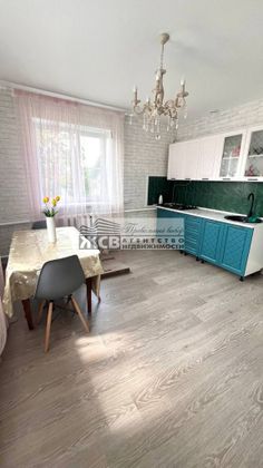 Продажа дома, 190 м², с участком 15 соток