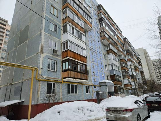 Продажа 3-комнатной квартиры 70 м², 1/9 этаж