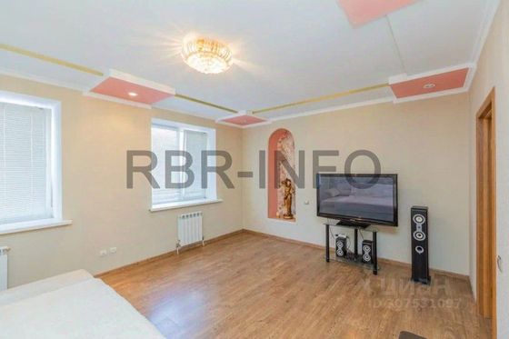 Продажа 3-комнатной квартиры 132 м², 2/6 этаж