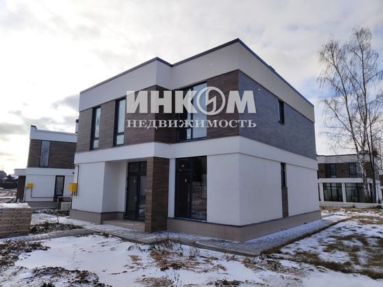 Продажа дома, 190 м², с участком 6 соток