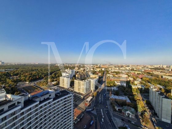 Продажа 3-комнатной квартиры 100 м², 34/39 этаж