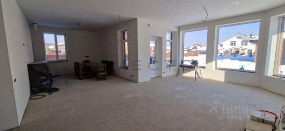 Продажа дома, 270 м², с участком 7,5 сотки