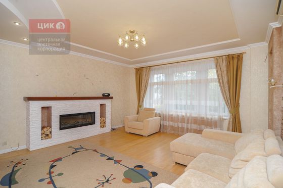 Продажа многокомнатной квартиры 192,2 м², 3/4 этаж