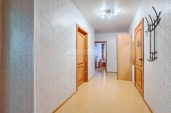 Продажа 3-комнатной квартиры 61,2 м², 1/2 этаж