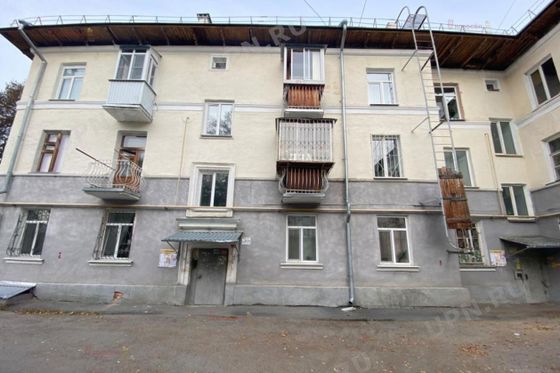 Продажа 2-комнатной квартиры 61 м², 3/3 этаж