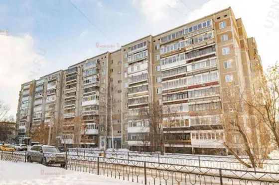 Продажа 2-комнатной квартиры 42 м², 2/9 этаж