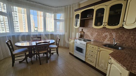 Продажа 2-комнатной квартиры 61 м², 6/17 этаж