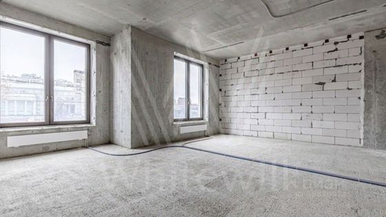 Продажа 3-комнатной квартиры 147 м², 2/5 этаж