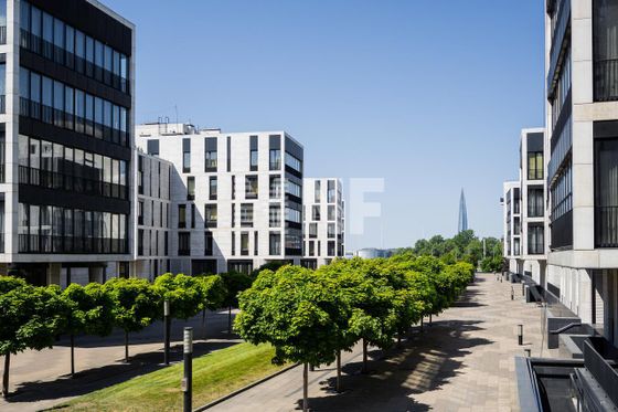 Продажа 3-комнатной квартиры 201,8 м², 1/6 этаж