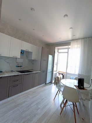 Продажа 1-комнатной квартиры 40 м², 4/8 этаж