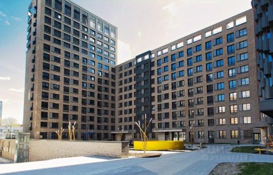 Продажа 1-комнатной квартиры 42,3 м², 10/28 этаж