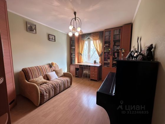 Продажа 3-комнатной квартиры 63 м², 3/12 этаж