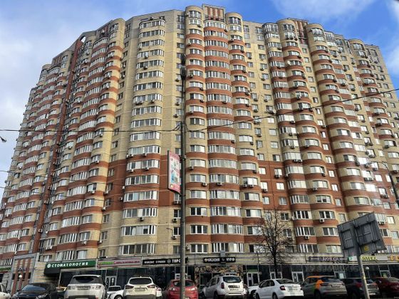 Продажа 1-комнатной квартиры 42 м², 18/20 этаж