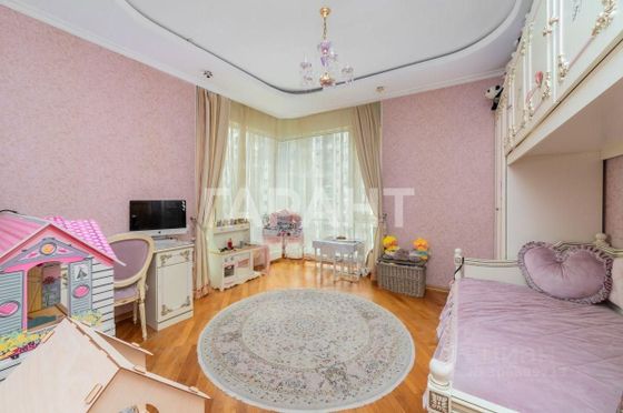 Продажа 3-комнатной квартиры 135 м², 9/35 этаж