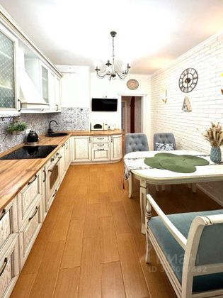 Продажа 2-комнатной квартиры 62 м², 6/9 этаж