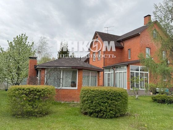 Продажа дома, 242,2 м², с участком 12 соток