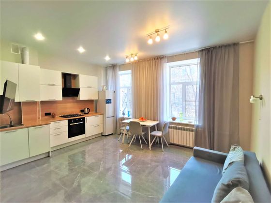 Продажа 2-комнатной квартиры 58 м², 3/3 этаж