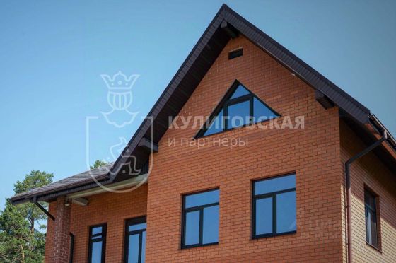 Продажа дома, 468 м², с участком 27 соток