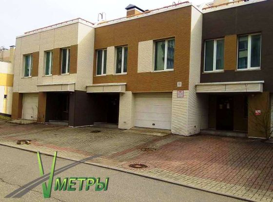 Продажа многокомнатной квартиры 260,6 м², 3/3 этаж