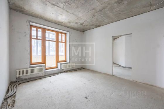 Продажа 4-комнатной квартиры 250 м², 2/7 этаж