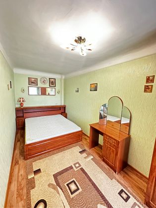 Продажа 2-комнатной квартиры 42 м², 3/4 этаж