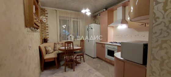 Продажа 2-комнатной квартиры 64 м², 1/5 этаж