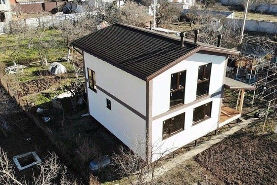 Продажа дома, 120 м², с участком 6 соток