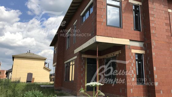 Продажа дома, 190 м², с участком 5 соток