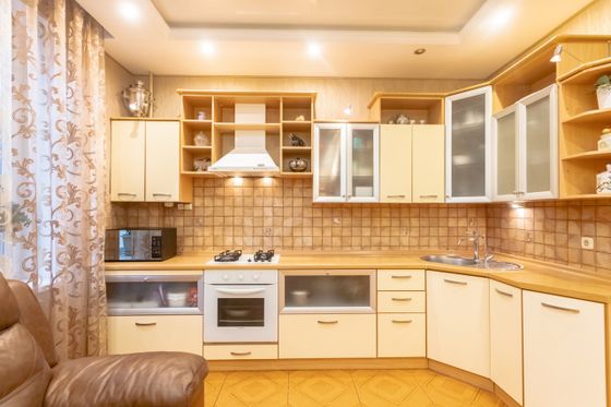 Продажа 2-комнатной квартиры 68,2 м², 2/3 этаж