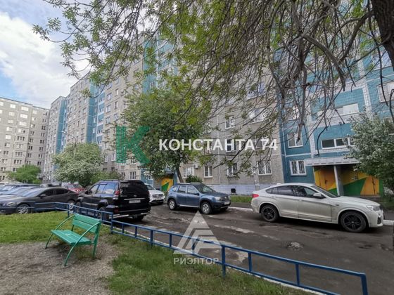 Продажа 3-комнатной квартиры 65 м², 1/10 этаж