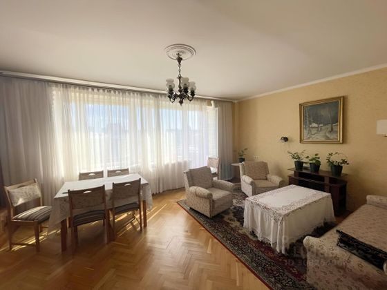 Продажа 2-комнатной квартиры 73,7 м², 10/10 этаж