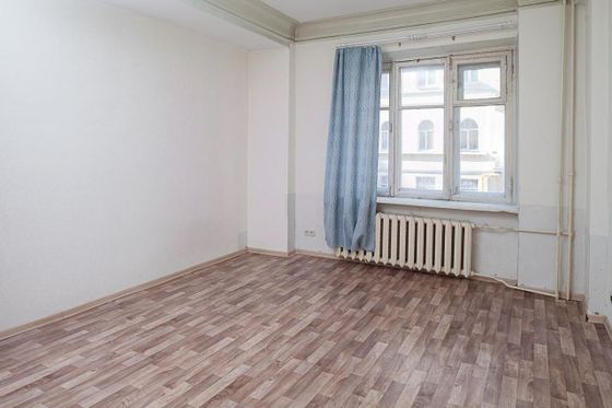 Продажа 4-комнатной квартиры 80 м², 2/5 этаж