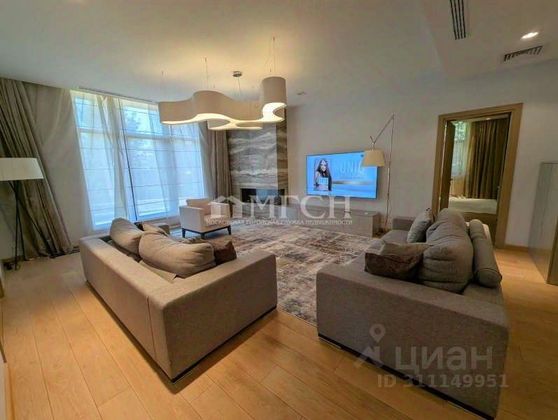 Аренда дома, 450 м², с участком 16 соток