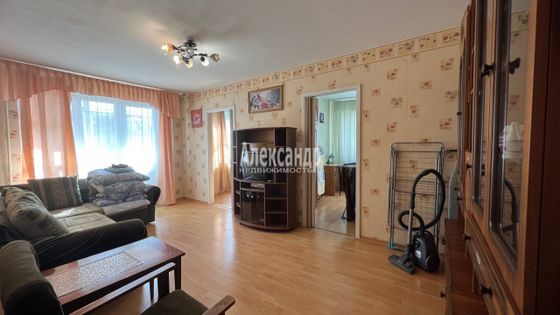 Продажа 4-комнатной квартиры 61 м², 3/5 этаж