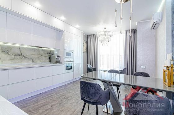 Продажа 3-комнатной квартиры 80 м², 8/12 этаж