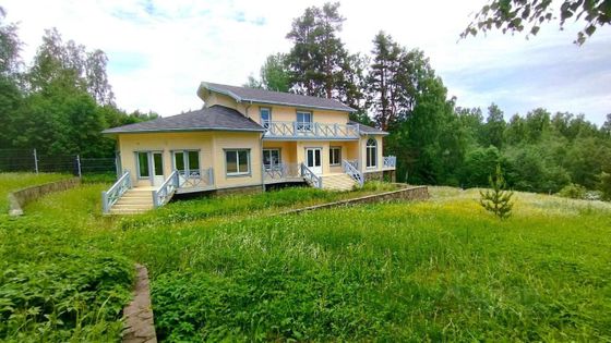 Продажа дома, 400 м², с участком 24 сотки