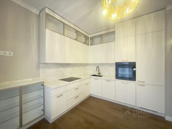 Продажа 2-комнатной квартиры 58 м², 7/35 этаж