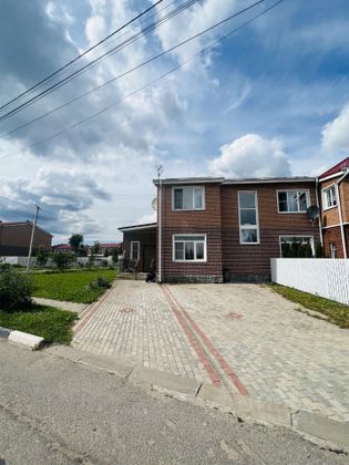 Аренда дома, 180 м², с участком 6 соток