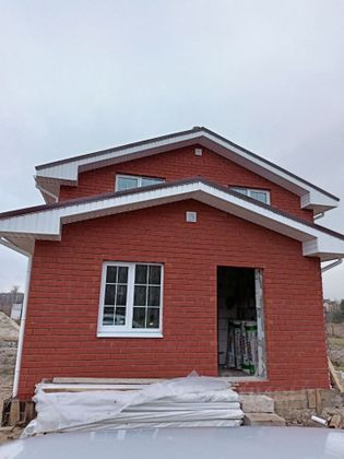 Продажа дома, 120 м², с участком 9 соток