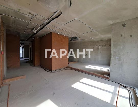 Продажа 4-комнатной квартиры 163,2 м², 2/5 этаж