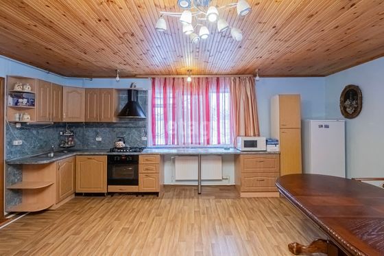 Продажа дома, 139,6 м², с участком 7 соток