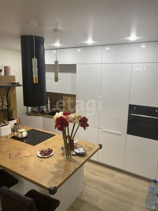 Продажа 2-комнатной квартиры 61 м², 7/10 этаж