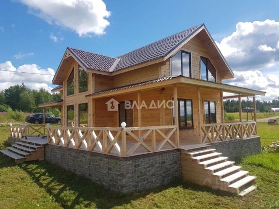 Продажа дома, 220 м², с участком 9 соток