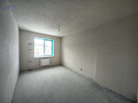 Продажа 2-комнатной квартиры 62 м², 4/4 этаж